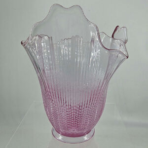 Vintage Pink Fenton Ribbed Handkerchief Vase Fluted Glass 6.5"